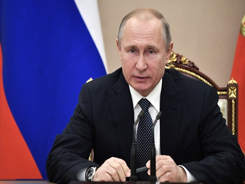 Hang loat tuong linh vua bi Tong thong Putin sa thai la ai?