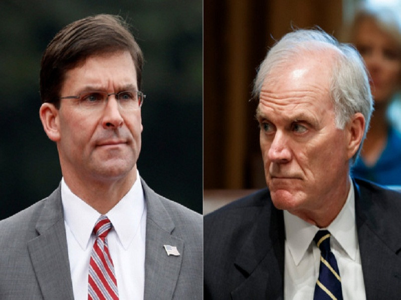 Ngày 24/11, Bộ trưởng Quốc phòng Mỹ Mark Esper (trái) ra quyết định sa thải quan chức hàng đầu của Hải quân Mỹ Richard Spencer (phải) liên quan đến vụ kỷ luật sĩ quan đặc nhiệm SEAL Edward Gallagher. Ảnh: NYP.