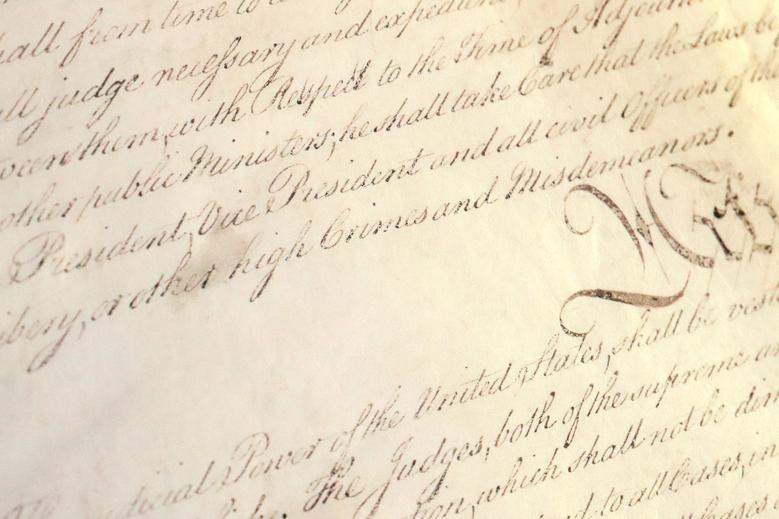 Luan toi Tong thong Trump: Dieu gi tiep theo sau loat phien dieu tran tai Ha vien My?-Hinh-5