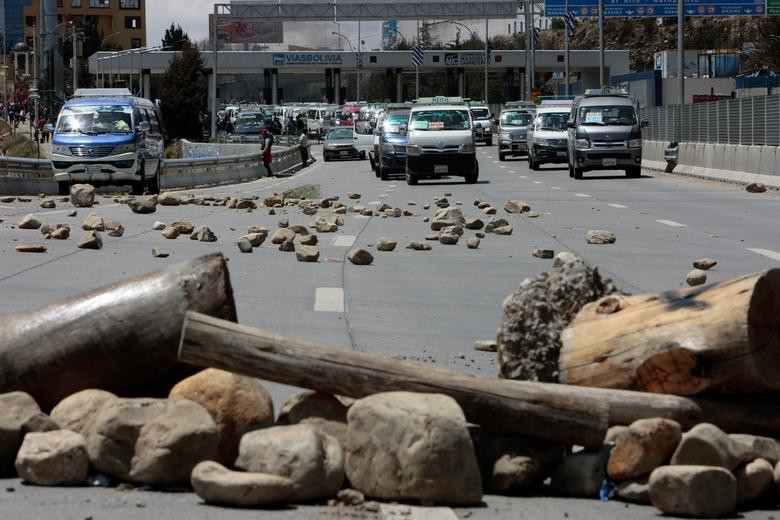 Tuy nhiên, quyết định từ chức của ông Morales cũng chưa thể "dẹp yên" tình trạng bất ổn trong nước.