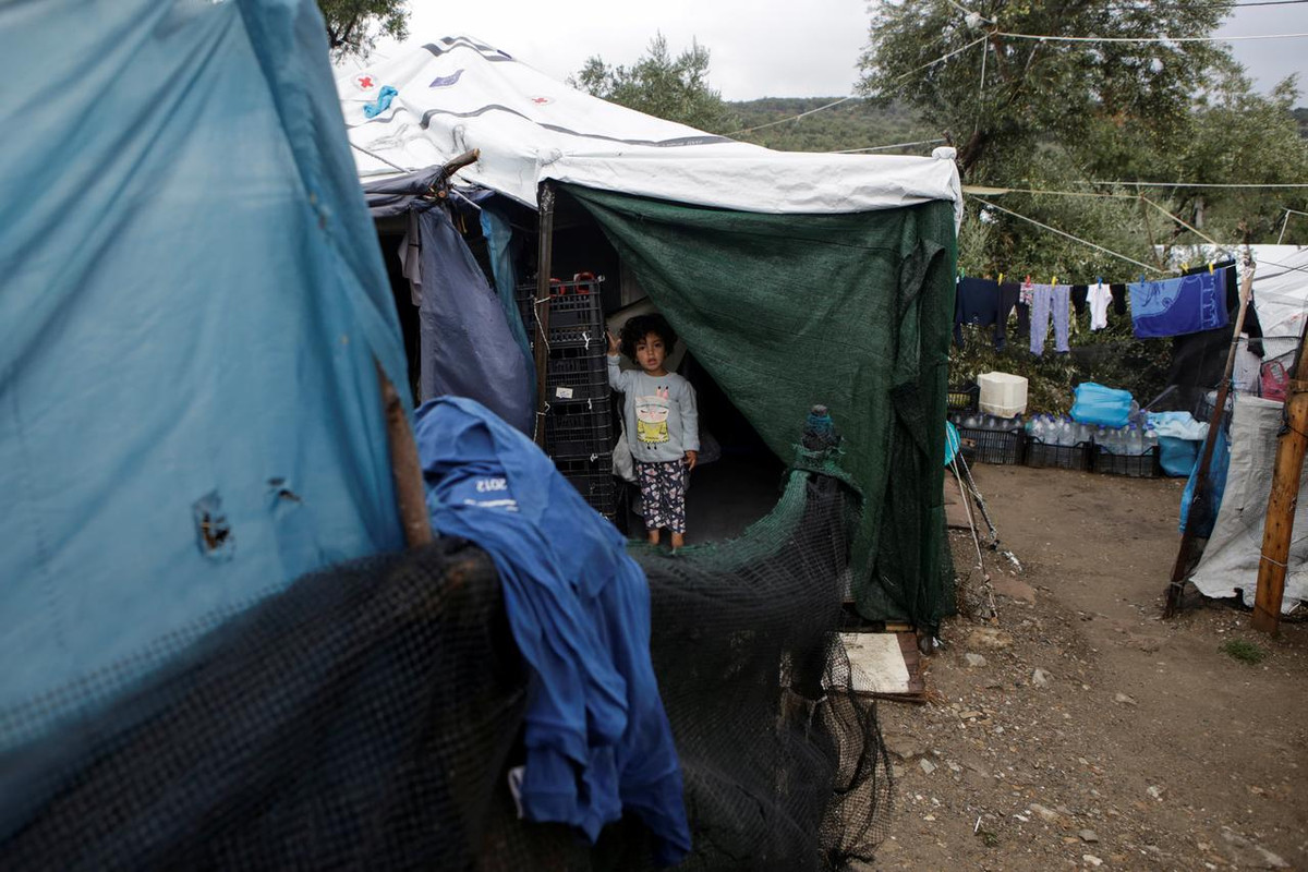 Bà Mijatovic cảm thấy "kinh hoàng" bởi điều kiện mất vệ sinh trong các khu trại mà người xin tị nạn đang sinh sống ở đảo Hy Lạp. Ảnh: Reuters.