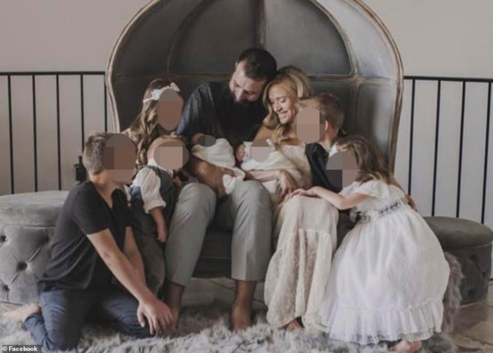 Ông chủ Nhà Trắng cũng đề nghị Mexico hợp tác chống tội phạm, song phía Mexico từ chối vì không muốn nước ngoài can thiệp vào an ninh trong nước.