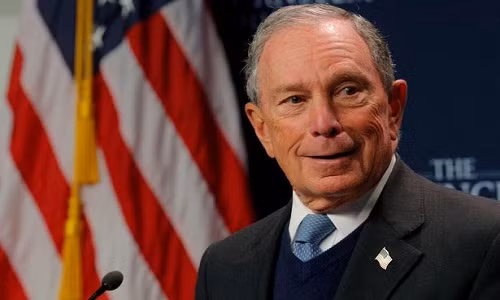 Ong trum truyen thong My Bloomberg co “vu khi bi mat” gi de chay dua vao Nha Trang?