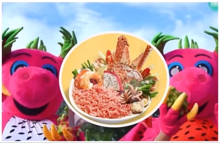 Theo nhà sản xuất, việc kết hợp thanh long và mì giúp giảm tính nóng, bổ sung dưỡng chất và đặc biệt thụ nông sản Việt. Ảnh: Internet