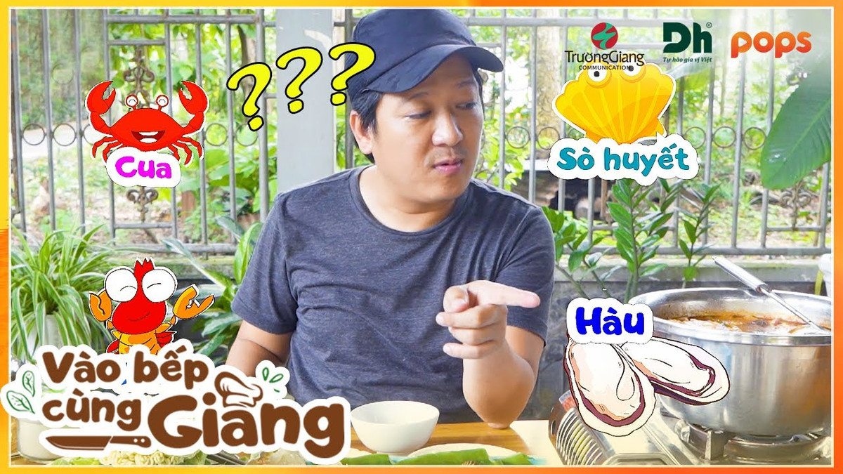 Ngoài ra, nam danh hài còn có series nấu ăn triệu view trên YouTube và được dân mạng cho là mang lại nguồn thu "khủng" cho danh hài Trường Giang. Ảnh: YouTube
