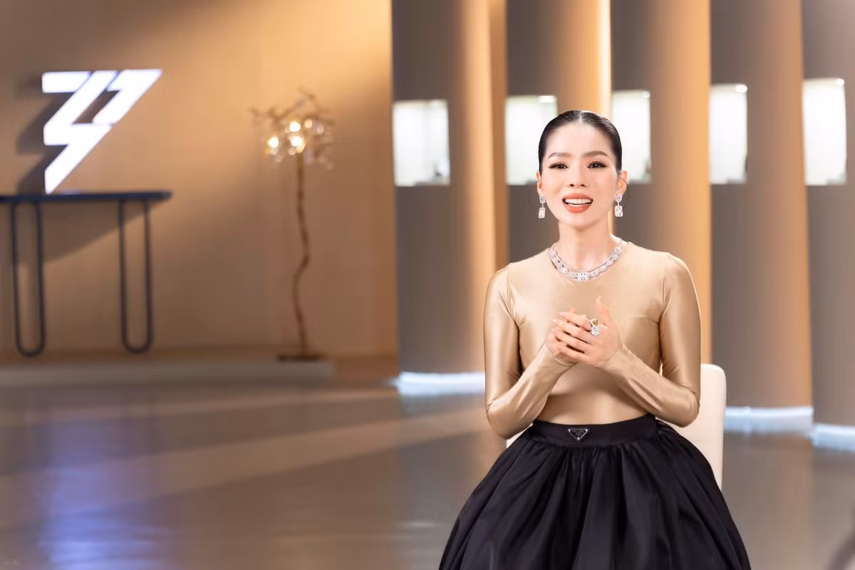 “Soi” loat biet thu dat do trong va ngoai nuoc cua Le Quyen