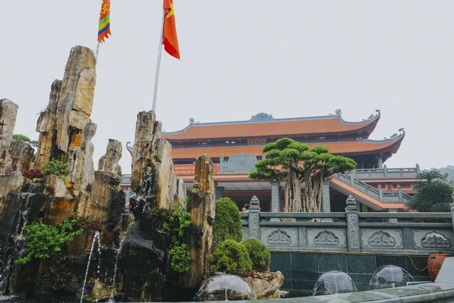 Công trình được xây dựng với mục địc làm nơi thờ cúng tổ tiên, sinh hoạt văn hóa, tâm linh của con cháu họ Bùi đang sinh sống khắp trong và ngoài nước. Ảnh: Nhịp sống thị trường