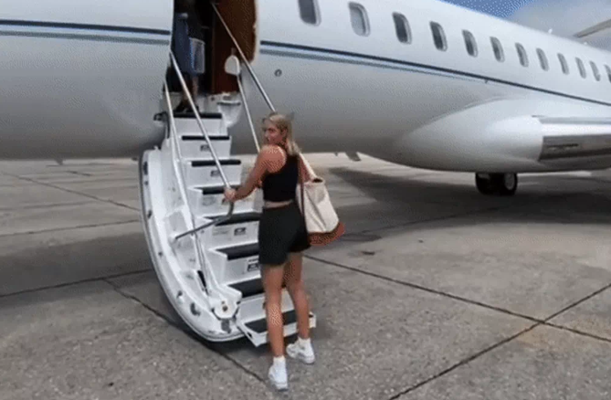 Sami, đến từ đảo Prince Edward (Canada) từng có 2 năm làm bảo mẫu cho các gia đình tỷ phú Mỹ tiết lộ những đặc quyền của công việc này bao gồm di chuyển bằng máy bay riêng, đi nghỉ trên du thuyền... Ảnh: chụp màn hình