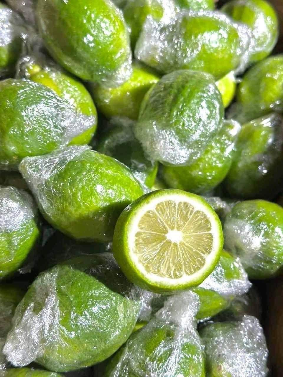 Tuy nhiên, chanh tươi Quảng Đông nhập về bao nhiêu, các đầu mối mua hết đến đó. Ảnh: Facebook