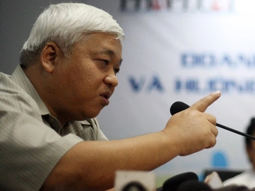 Sau 14 năm đảm nhiệm cương vị Phó chủ tịch Hội đồng Quản trị ACB, năm 2008, bầu Kiên rút khỏi vai trò quản trị để làm Phó chủ tịch Hội đồng sáng lập. Năm 2010, Hội đồng này bị giải tán vì không được sự chấp thuận của Ngân hàng Nhà nước. Ảnh: Dân trí