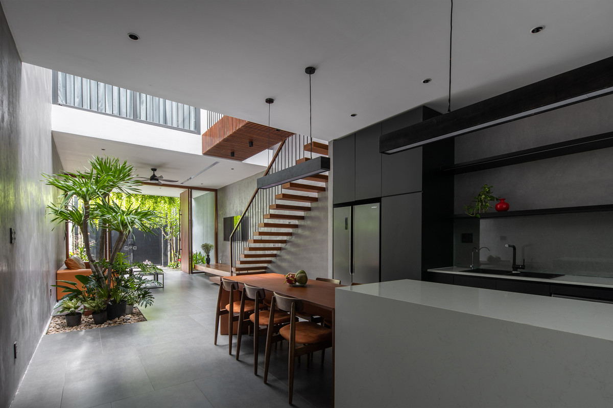 Qua đó tạo nên sự kết nối giữa con người với con người theo phương đứng và phương ngang.