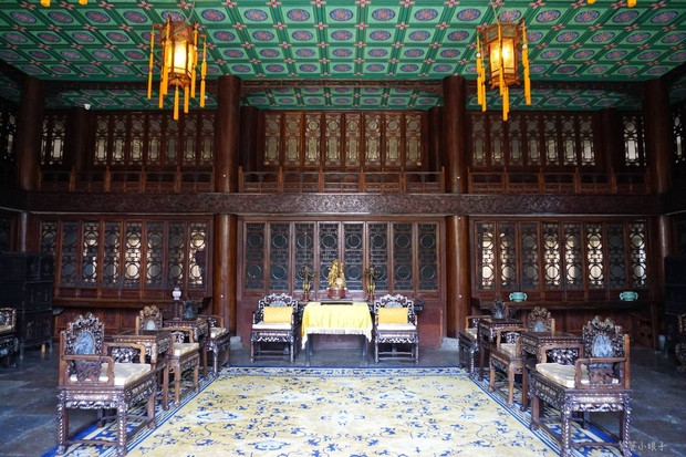 Hầu hết gỗ trong nhà đều sử dụng tuyết tùng kim tuyến - loại gỗ đắt và quý giá nhất vào thời điểm bấy giờ. Ảnh: Sohu