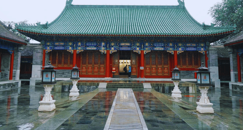  Cung Vương Phủ có tổng diện tích lên tới 60.000 m2, gồm 2 phần chính là dinh thự và sân vườn. Ảnh: Tourhot24h