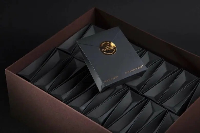 Loại cà phê này có giá lên tới 1.500 USD/pound (tương đương hơn 70 triệu đồng/kg). Ảnh: Luxe Digital