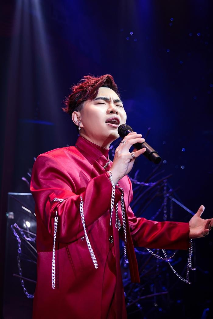 Bởi, đây là con đường mình quyết định, mình phải tập trung để có được thành quả. Âm nhạc là số 2... Ảnh: Internet