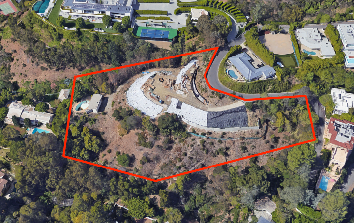 Một khu đất xây biệt thự có giá 34 triệu USD của tỷ phú Bernard Arnault. Ảnh: Getty