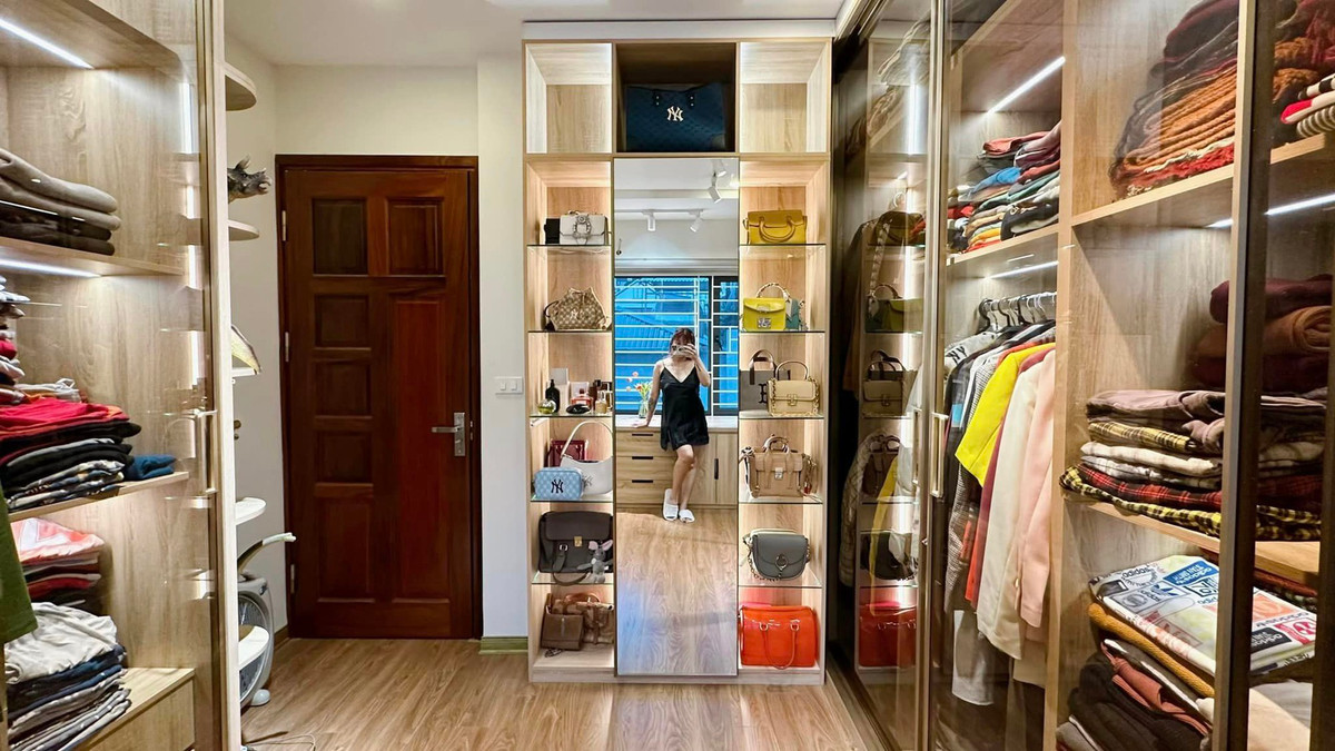 Trên trang cá nhân, MC Hoàng Linh thường xuyên chia sẻ những câu chuyện về cuộc sống hàng ngày. Mới đây, nữ MC tiết lộ thay đổi trong căn nhà mà cả gia đình đang sống, khiến dân tình trầm trồ.