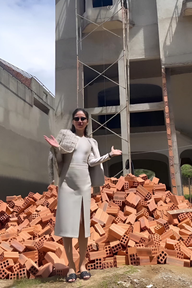 Nữ ca sĩ tiết lộ, đây là biệt thự dự kiến xây để đón Giáng sinh sắp tới.