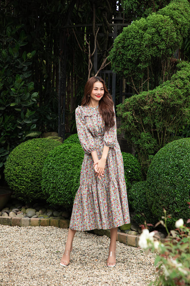 Bước chân vào làng giải trí từ rất trẻ, đến nay Thanh Hằng vẫn là cái tên nổi đình nổi đám. Do đó, chẳng có gì lạ khi nữ siêu mẫu nắm trong tay khối tài sản "khủng".