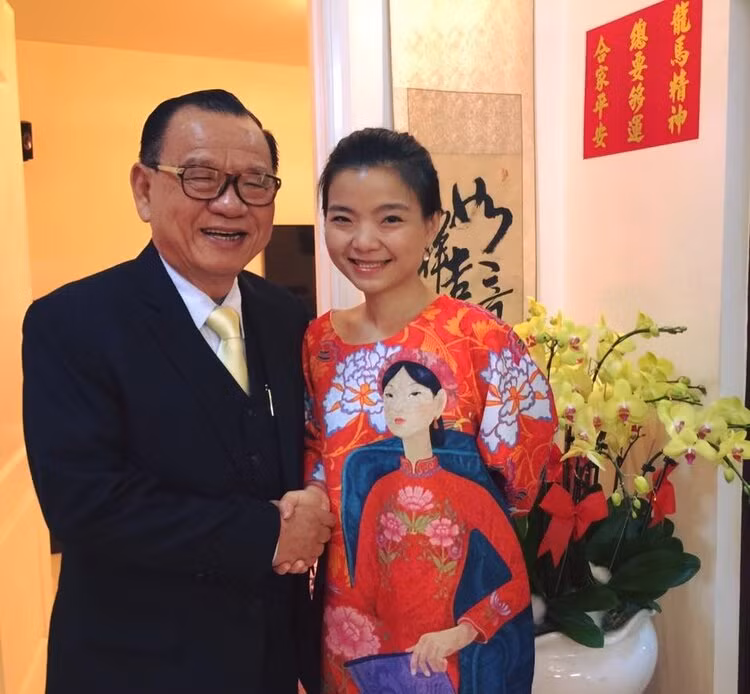 Trước khi trở thành Tổng Giám đốc Biti's, Vưu Lệ Quyên từng trải qua thử thách ở nhiều lĩnh vực khác nhau trong doanh nghiệp, từ kinh doanh xuất khẩu, thiết kế, sản xuất, công nghệ thông tin, tiếp thị, kinh doanh nội địa và chuỗi cung ứng.