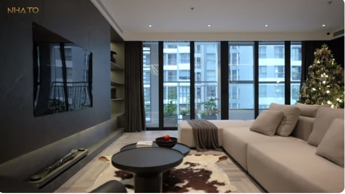 Theo tiết lộ của kiến trúc sư, hiện tại gia chủ căn hộ chưa về ở, cũng không có nhu cầu bán hay cho thuê.