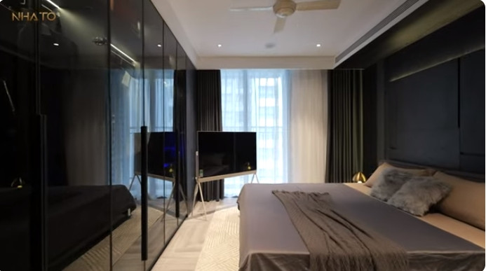 Phòng ngủ master thiết kế đơn giản và ấm cúng.