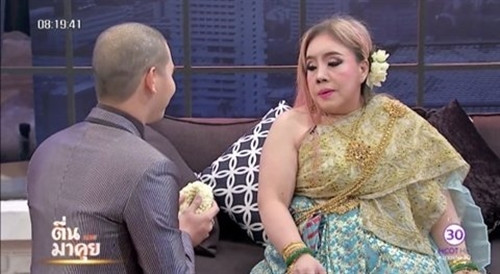 Đến năm 2019, bà kết hôn với người chồng thứ 14. Trải qua các cuộc hôn nhân chóng vánh, bà Leena nhận thấy mình bị thiệt hại nhiều về kinh tế mà vẫn không tìm được tình cảm chân thành. Ảnh: News NPR