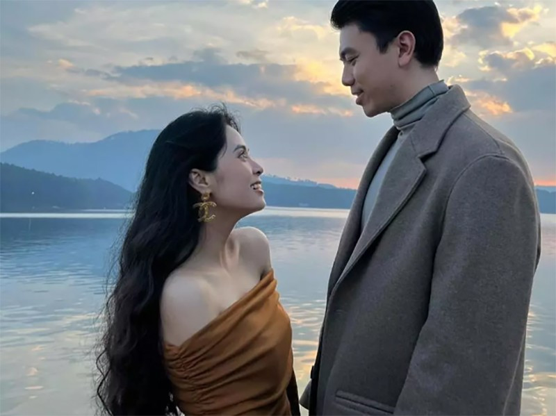 Vợ chồng Văn Quỳnh quan niệm, đó là cách mà họ tận hưởng cuộc sống bằng chính số tiền mà mình đã kiếm được. Ảnh: Facebook