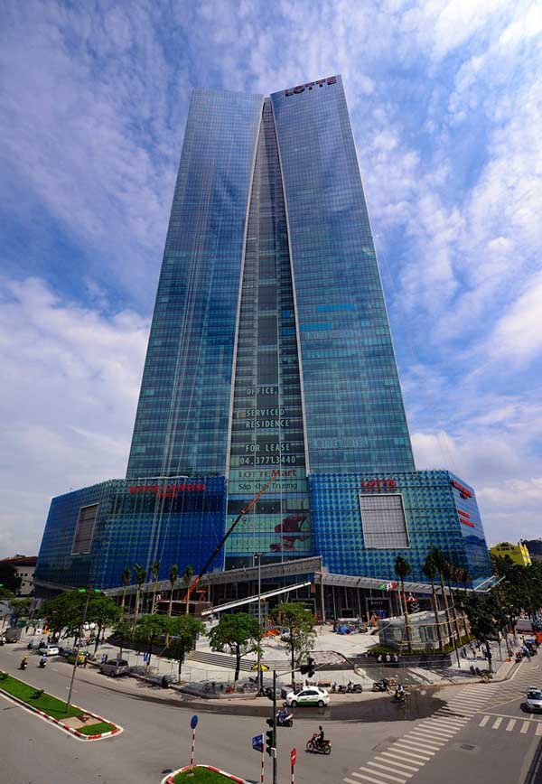 Tầng 33 đến 64 là 233 phòng chung cư và khách sạn 300 phòng cao cấp. Tầng 65 là đài quan sát và trải nghiệm cầu kính sky walk. Ảnh: Designs