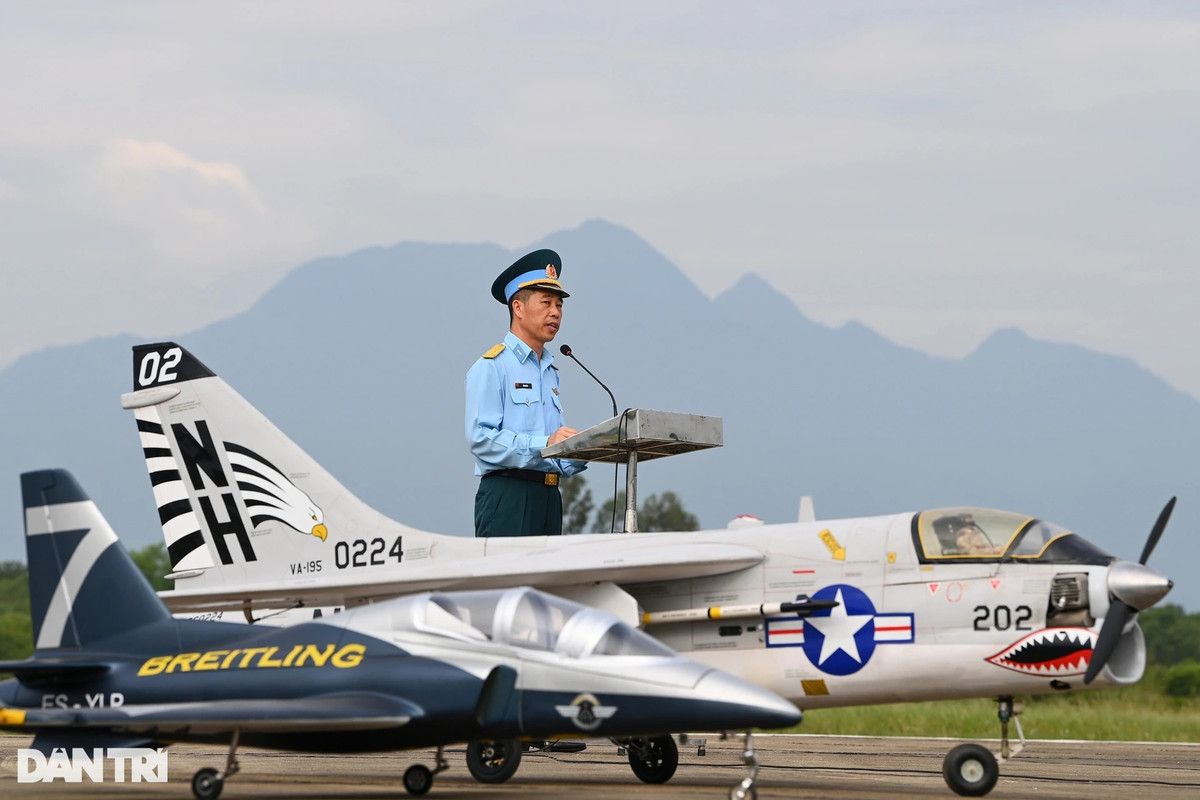 Phát biểu tại cuộc thi, Thượng tá Đỗ Hà Ơn cho biết: "Lịch sử Quân chủng và Bộ tổng Tham mưu Phòng không - Không quân luôn gắn liền với lịch sử cách mạng của quân và dân. Dưới sự lãnh đạo của Đảng Cộng sản Việt Nam, trải qua 60 năm xây dựng, chiến đấu và trưởng thành, nhanh chóng phát triển lực lượng gồm pháo cao xạ, không quân, tên lửa cùng với nhiều vũ khí trang bị hiện đại. Đáp ứng ngày càng cao yêu cầu nhiệm vụ quản lý, bảo vệ vững chắc bầu trời tổ quốc".