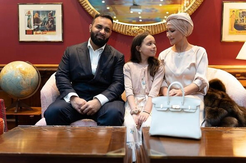 Bất chấp lối sống xa hoa, mẹ của Moo khẳng định, con gái bà không hề bị chiều hư.