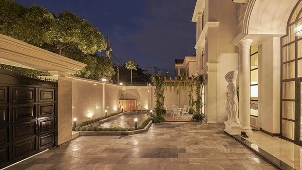 Những lúc đi xa, bận rộn, Lệ Quyên lại nhớ về góc sân thơ mộng này.