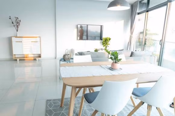 Chậu cảnh tạo điểm nhấn xanh mát và sinh động cho căn nhà. Ảnh: FBNV