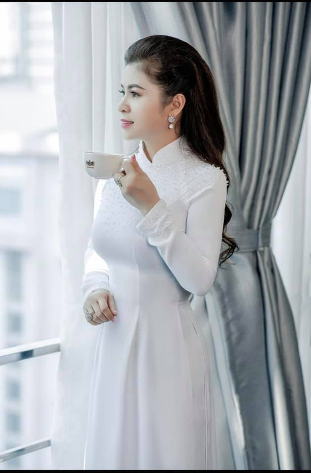 Dù xuất hiện ở bất cứ hoàn cảnh nào, bà Diệp Thảo cũng luôn cho mọi người thấy ở mình sự chỉn chu. Nguồn ảnh: FBNV