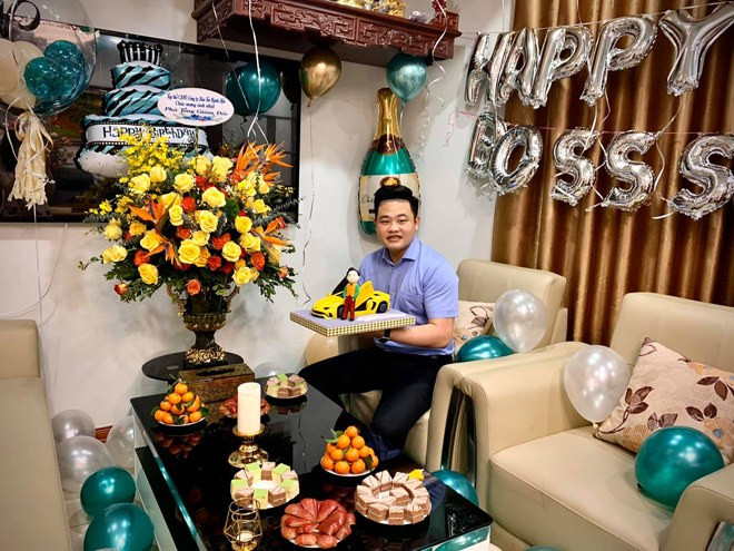 Nhiều người hâm mộ phỏng đoán rằng, bên cạnh “thú chơi” siêu xe, thiếu gia 9X dồn mọi tâm huyết cho công việc. Ảnh: Thuontruong24