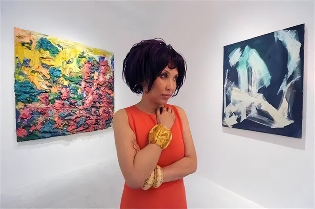 Chân dung tỷ phú lao đao tìm người kế thừa gia sản 32.000 tỷ - Hình 2 Chan dung ty phu lao dao tim nguoi ke thua gia san 32.000 ty-Hinh-2