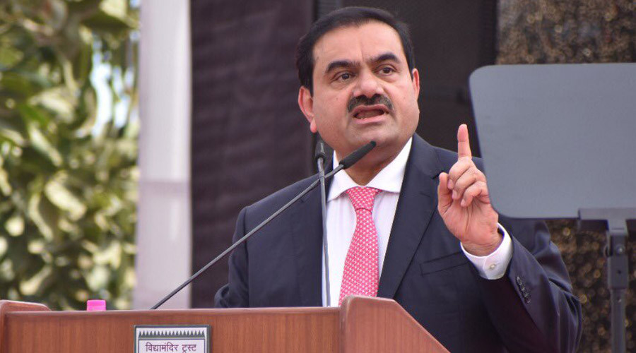 Theo cập nhật mới nhất của Forbes, ông Gautam Adani đang sở hữu khối tài sản 52,3 tỷ USD, giàu thứ 2 Ấn Độ và giàu thứ 23 thế giới. Ảnh: Telegraph