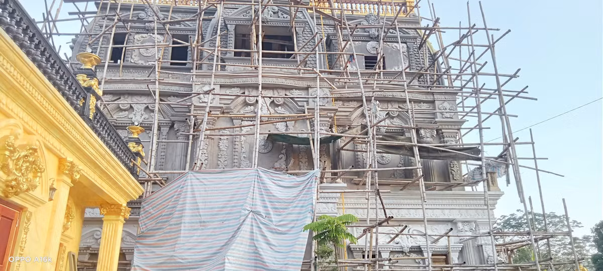 Tòa nhà có diện tích sàn 400m2 trên tổng diện tích khu đất 7.200m2 (cả khuôn viên, sân vườn). Ảnh: FB Nguyễn Văn Dũng