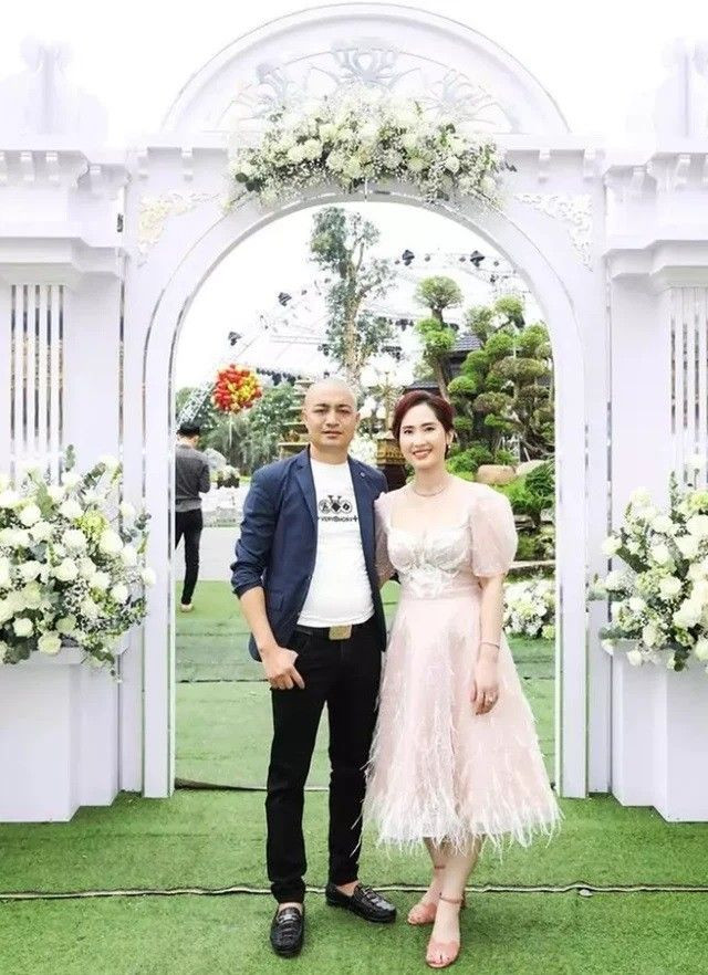 Sau một thời gian dài vất vả, đi lên từ hai bàn tay trắng, vợ chồng anh đã xây dựng được cơ ngơi đồ sộ. Ảnh: Facebook