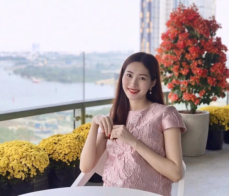 Đặc biệt, căn biệt thự có view tuyệt đẹp bao trọn thành phố. Ảnh: FBNV