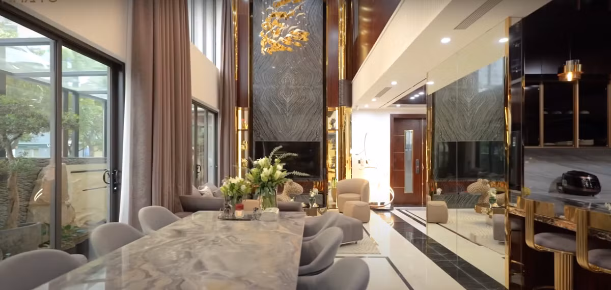 Phòng khách, bếp bố trí tại tầng 1.