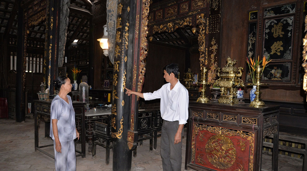 Nền nhà lát bằng gạch tàu hình lục giác. Ảnh: Baoapbac