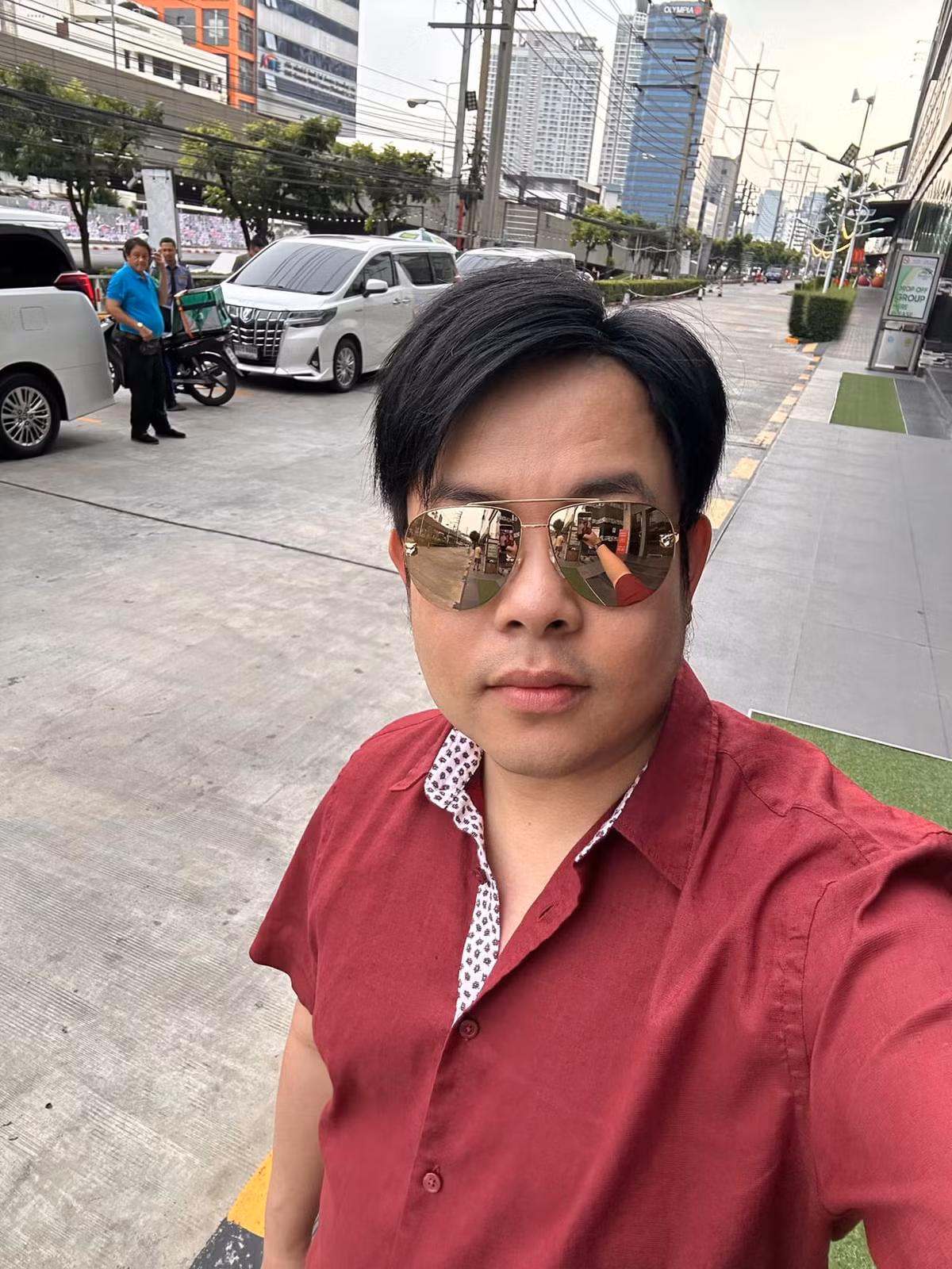 Là ca sĩ nổi tiếng ở cả thị trường trong nước lẫn hải ngoại, nhiều năm nay Quang Lê luôn đắt show từ ca hát đến làm giám khảo các chương trình truyền hình. Ảnh: FBNV