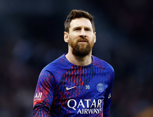 Lionel Messi được coi là cầu thủ bóng đá xuất sắc nhất mọi thời đại. Ngoài sự nghiệp thành công, Messi còn kinh doanh đa dạng. Nhờ đó, siêu sao người Argentina sở hữu khối tài sản đồ sộ. Ảnh: Zee Business