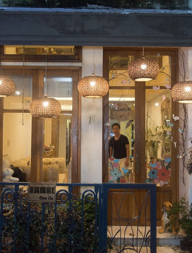 Đại gia Đức An đang có cuộc sống hạnh phúc với Phan Như Thảo. Cặp đôi hiện sống trong nhà phố hơn 80 m2 tại trung tâm quận 1, TP HCM. Ảnh: Vietnamnet