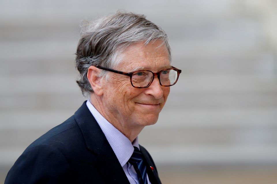Theo Williams, Bill Gates luôn tò mò, muốn tìm hiểu mọi thứ cực kỳ chi tiết. Chris Williams đặc biệt ấn tượng với khả năng tiếp thu “hàng ngàn dữ liệu và hàng chục ý kiến để tìm ra giải pháp đúng đắn” của Gates trong cuộc họp. Sau đó, Bill Gates ngay lập tức xác định được điều gì quan trọng cần làm.