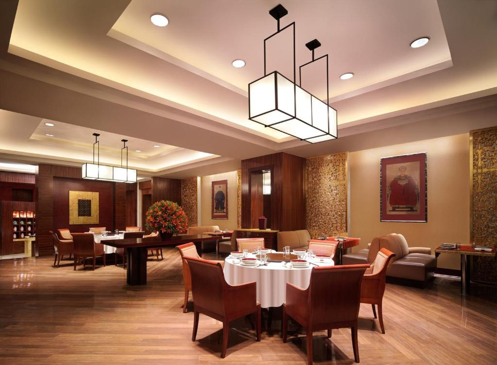 Khách sạn New Coast Manila có khu vực riêng để đội tuyển trao đổi, hội họp chuyên môn. Ảnh: Booking