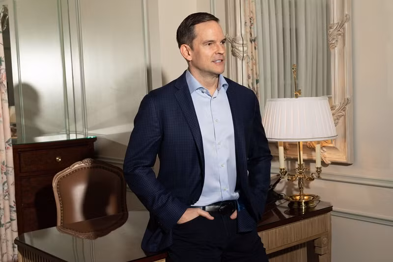 Nash giới thiệu cho Goguen làm việc tại Sequoia Capital vào năm 1996. Từ đây, Goguen bắt đầu “đổi đời” khi những dự án đầu tư của ông bắt đầu khởi sắc. Ảnh: Bloomberg