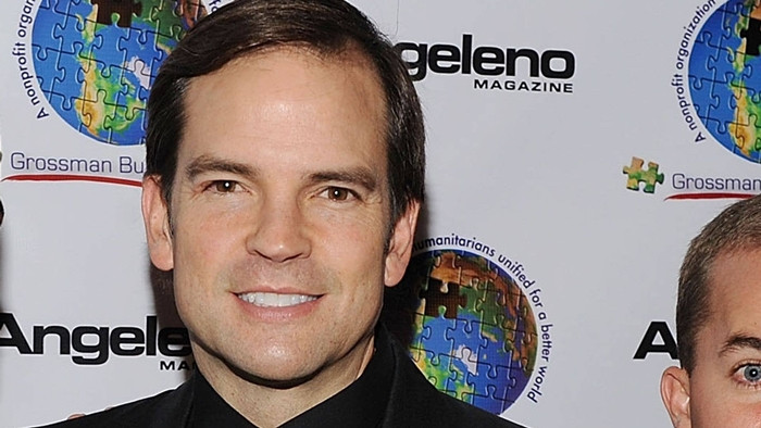 Theo New York Post, tỷ phú công nghệ Michael Goguen có khối tài sản hơn 5 tỷ USD. Michael Goguen thậm chí đưa một số phụ nữ lên chiếc máy bay riêng trị giá 42 triệu USD. Ảnh: Complex