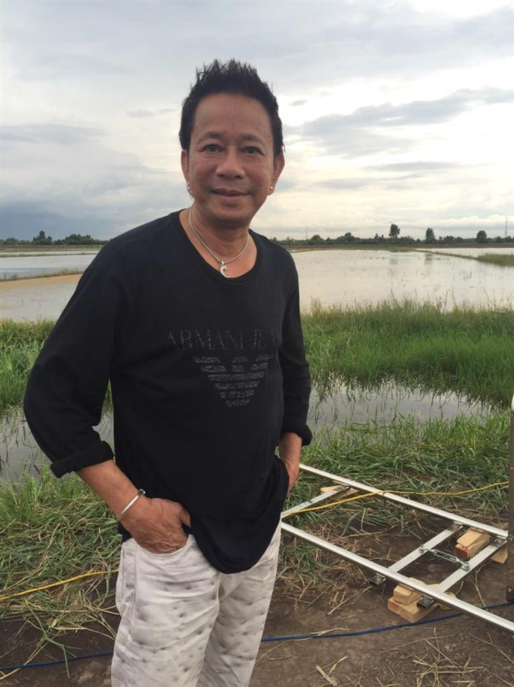 Chia sẻ trên Dân Việt, danh hài Bảo Chung cho biết những năm 1990, cát xê của anh khoảng 3 triệu/show. Ảnh: FBNV